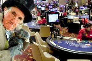 macau-casino-visitor