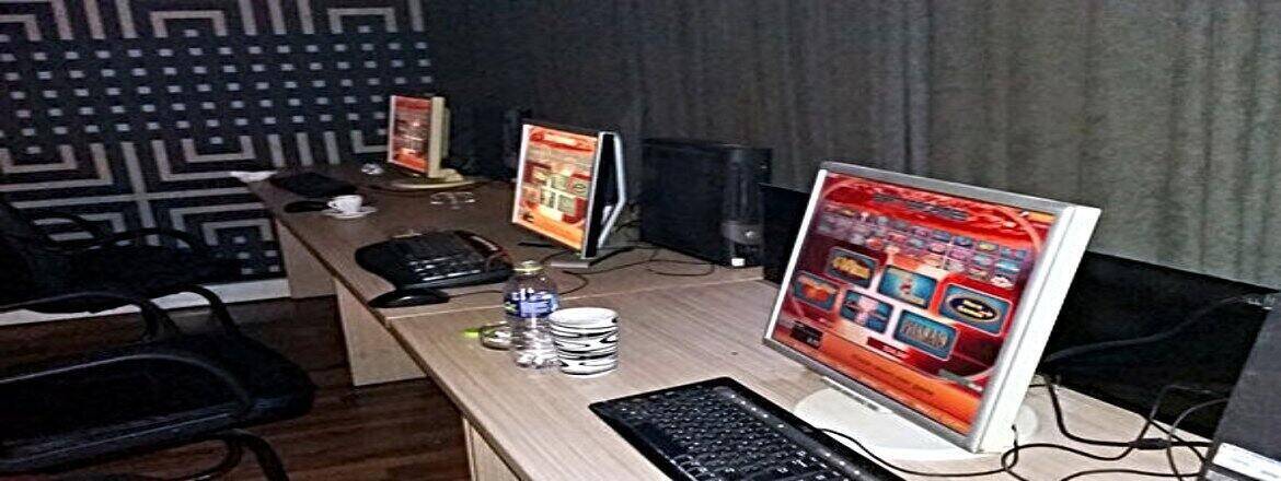 παρανομα φρουτακια