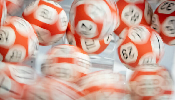 τυχερη τζακ ποτ